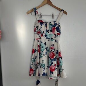 Ixia, 50s Style Sweetheart Neckline Fit and Flair Floral Dress